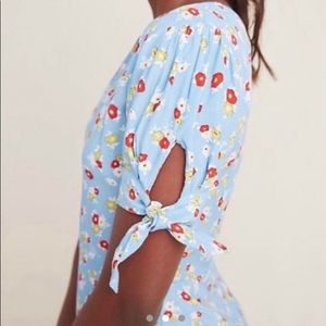 Super cute Faithfull The Brand floral dress!